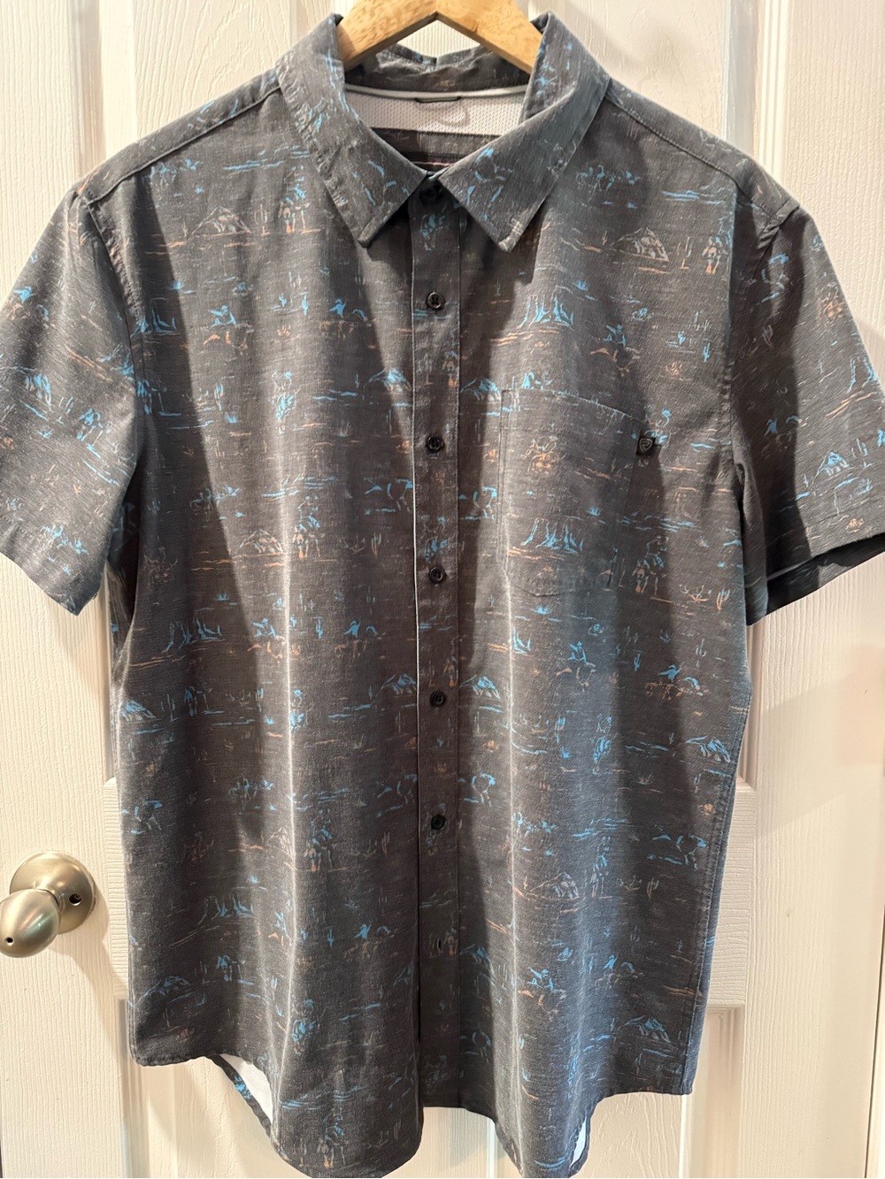 Rock & Roll Denim Short-Sleeve Button-Down Shirt in Charcoal